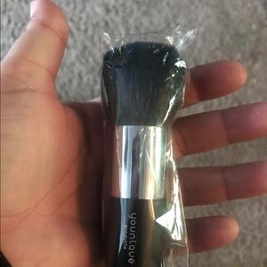 Younique Powder Puff Brush